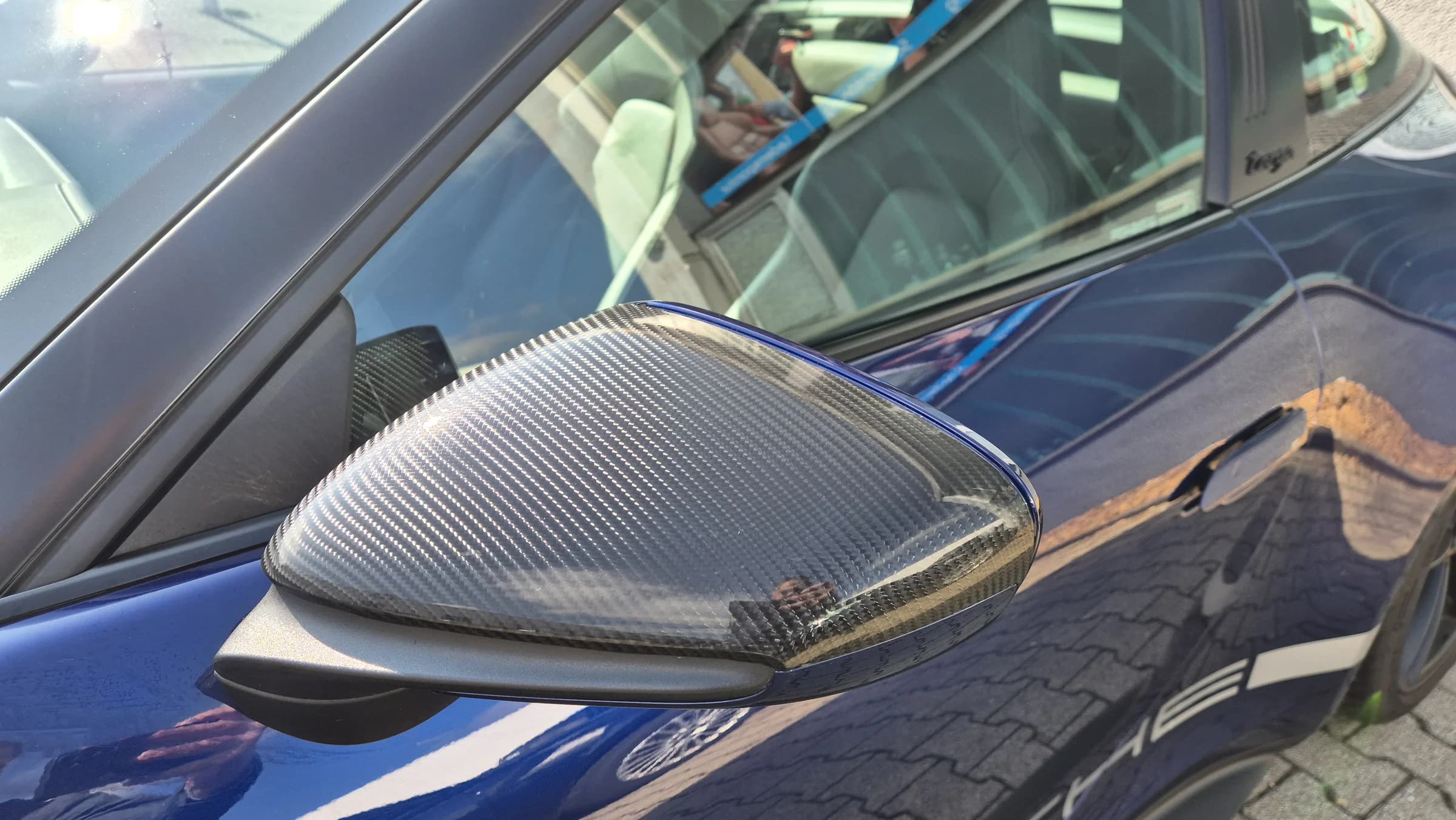 Carbon-Spiegelkappe — Detail