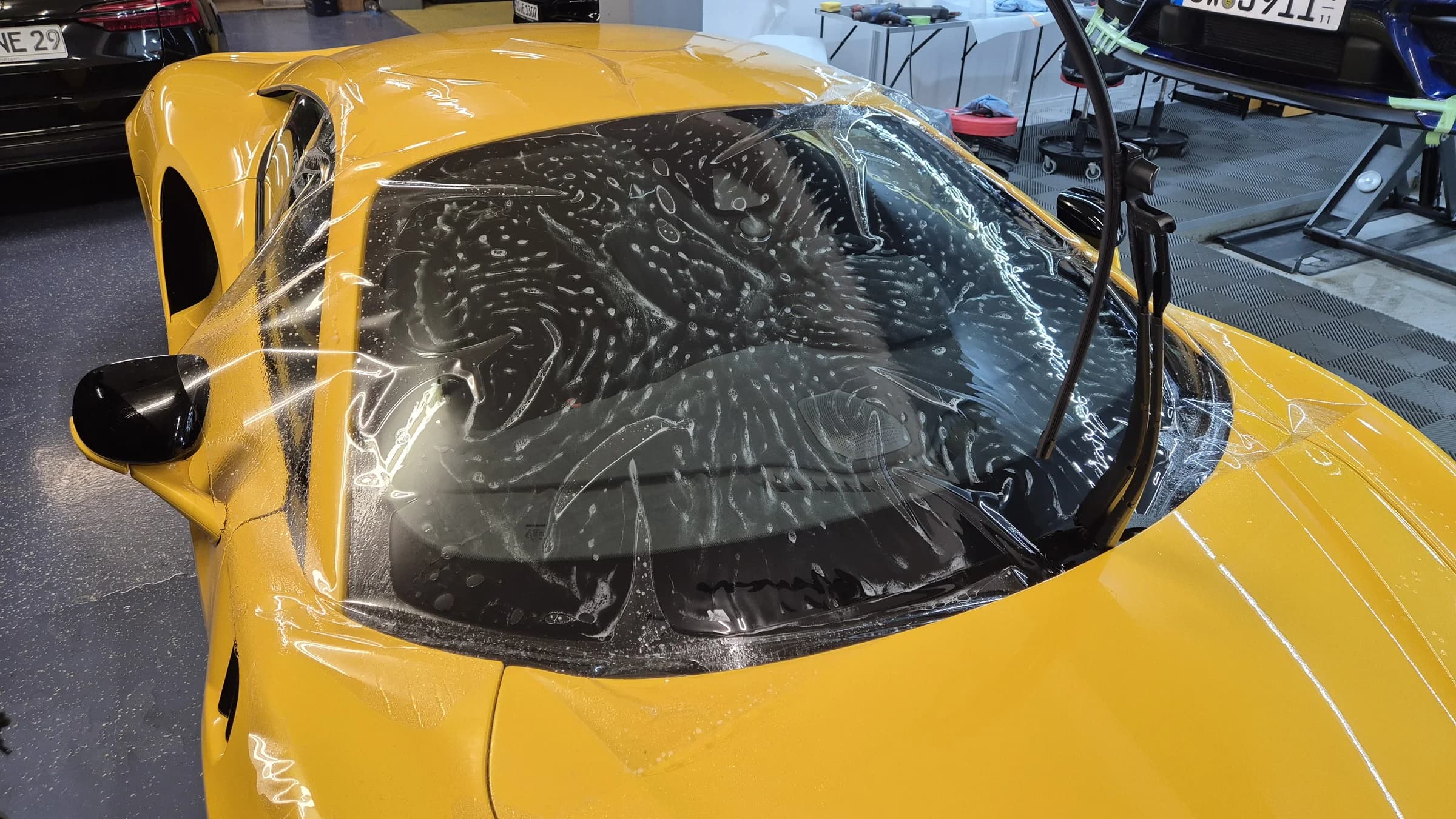 PPF-Applikation — Supersportler